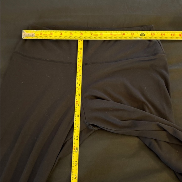 Bundle of 2 Felina Black Leggings-L - Picture 6 of 6